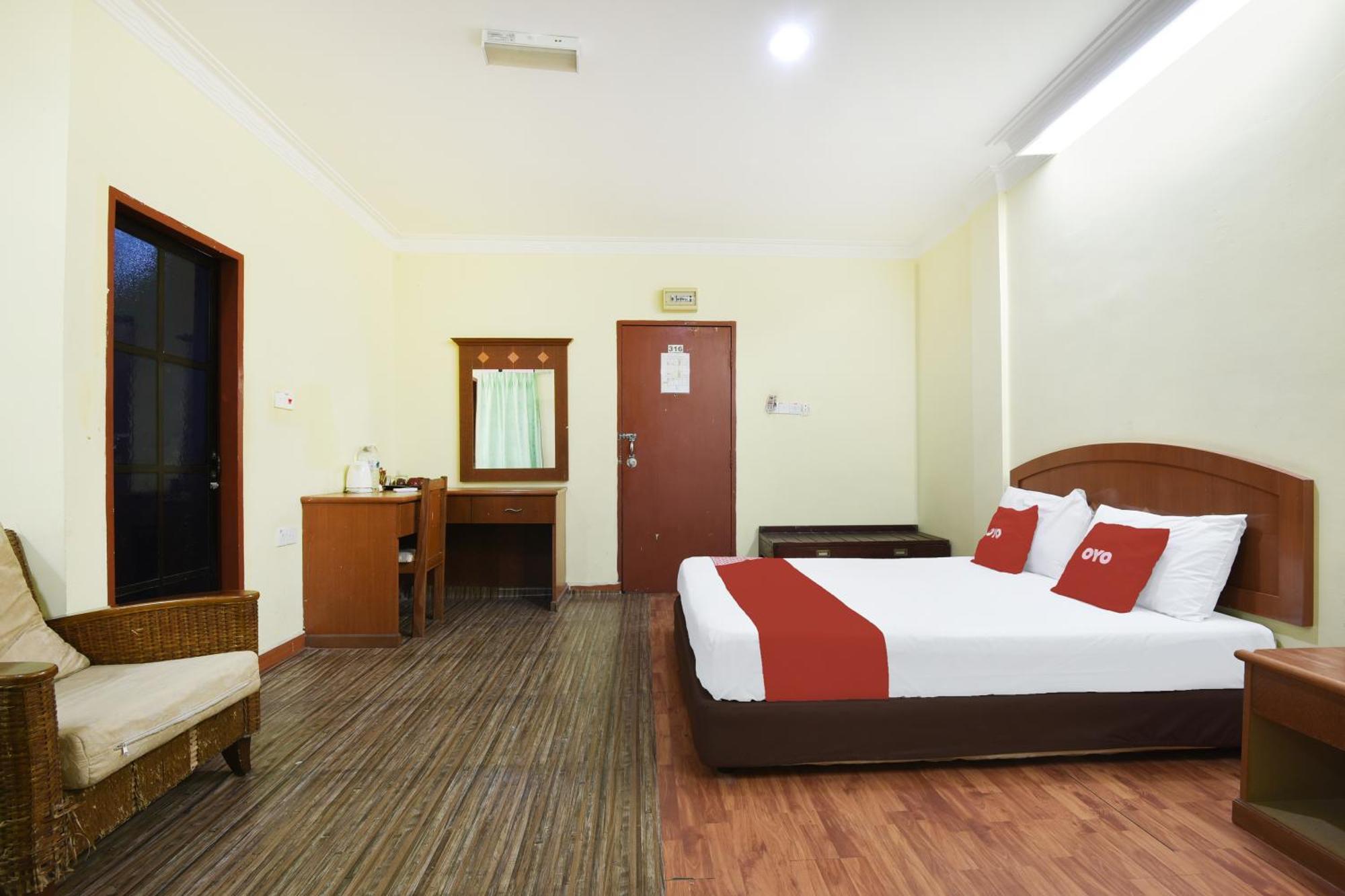 Hotel O Kota Bharu Near War Museum Formerly Azam Hotel Екстер'єр фото